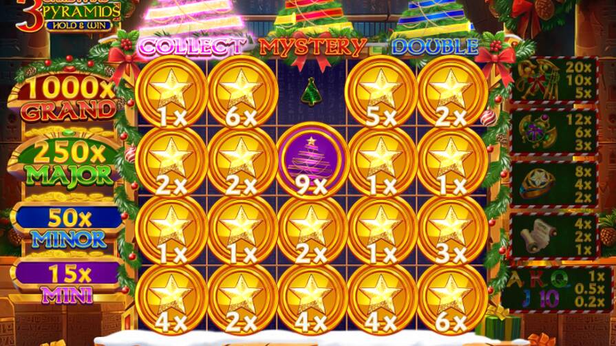 3 Christmas Pyramids: Hold & Win